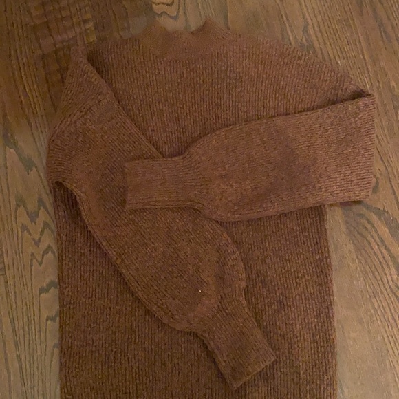 Brown knit sweater from Forever 21 in size women’s small! - Picture 2 of 4